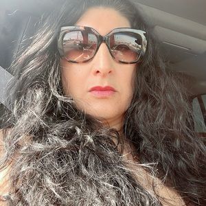 Meet your Posher, Martha